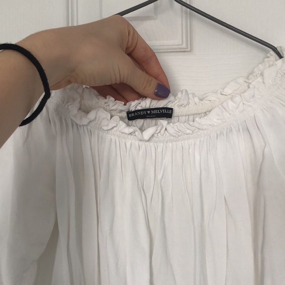 Brandy Melville Maura Off The Shoulder Top - Picture 3 of 5